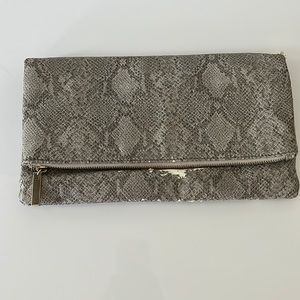 Snake canvas clutch